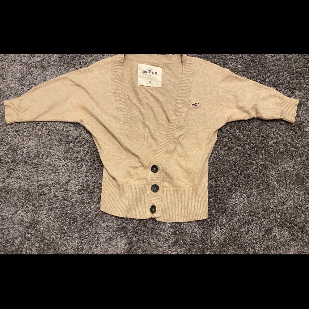 Hollister creme color top